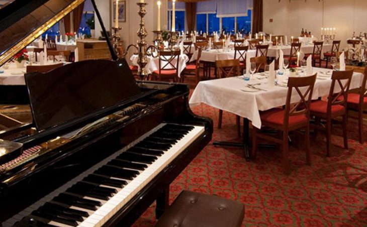 Hotel Sunstar, Grindelwald, Dining Area